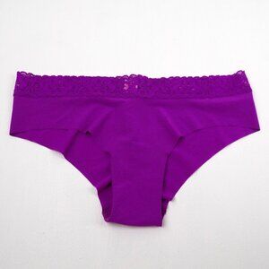new with tags!  no show seamless cheeky lace trim panty